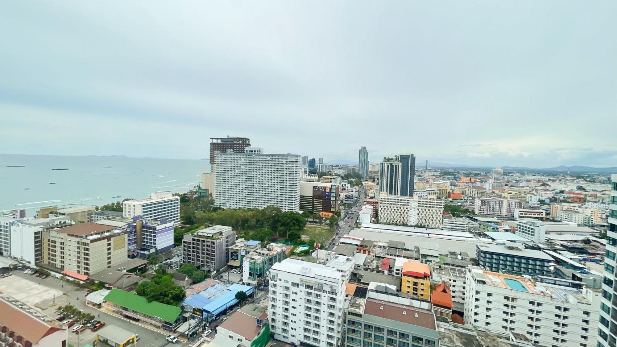Edge Central # Utrip Pattaya Exterior photo